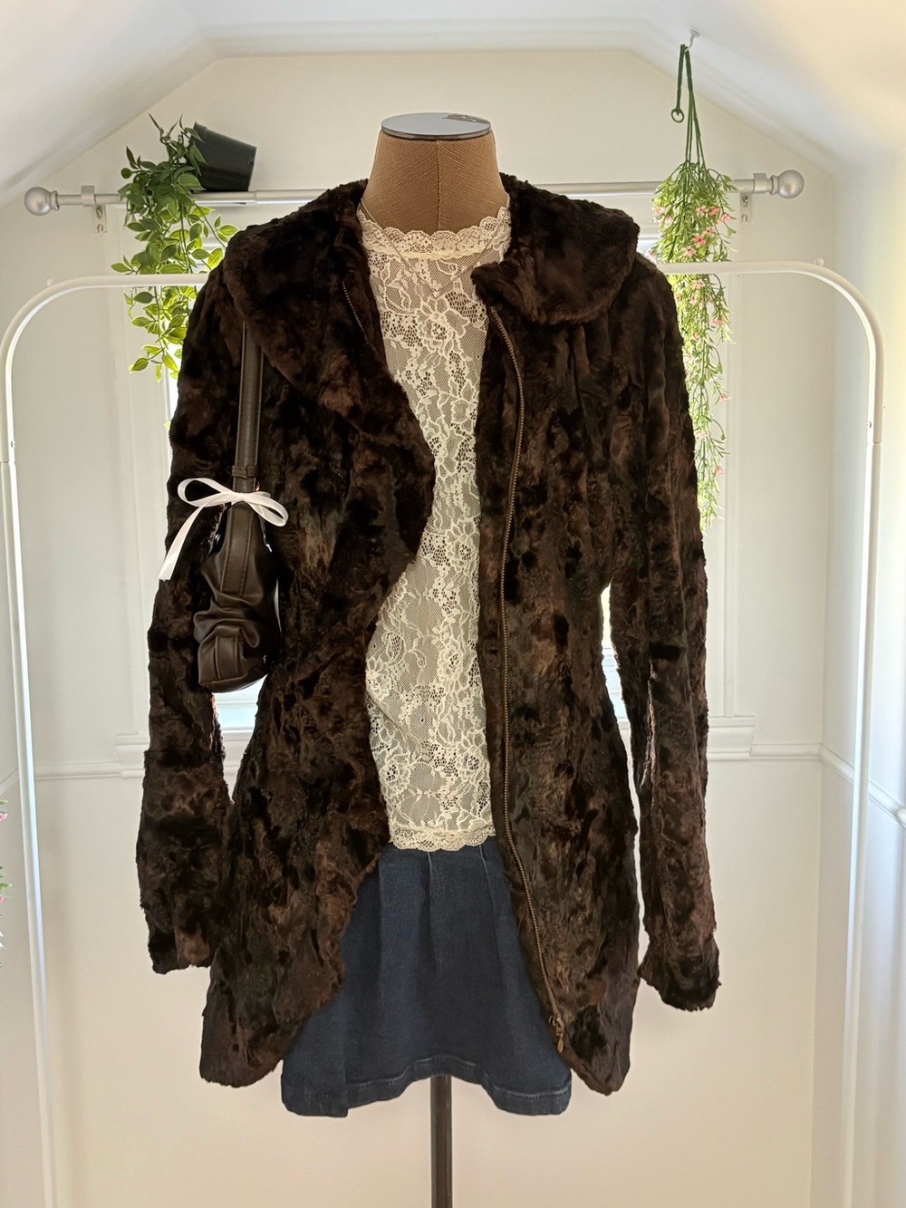 Simon Chang Plush Faux Fur Teddy Jacket in Dark Brown - Picture 2 of 7